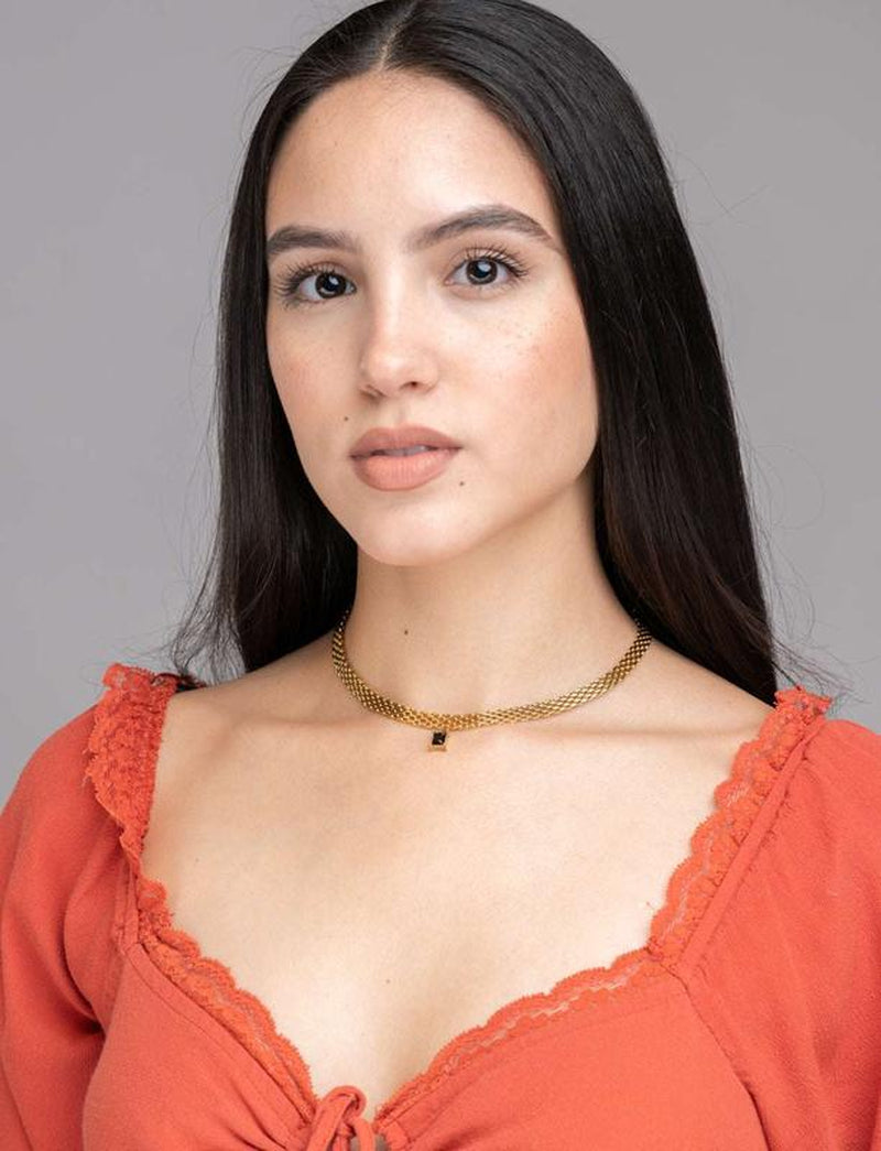 Minimalist Charlotte Necklace for Unisex with High-Quality Stainless Steel and Gold Plating