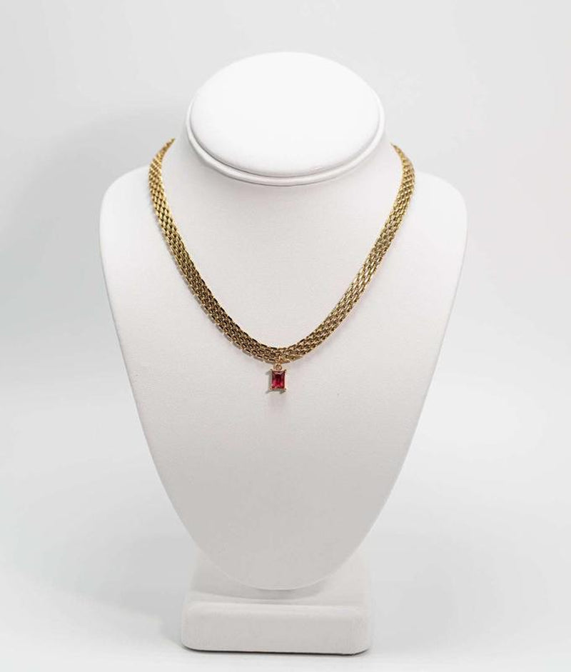 Minimalist Charlotte Necklace for Unisex with High-Quality Stainless Steel and Gold Plating