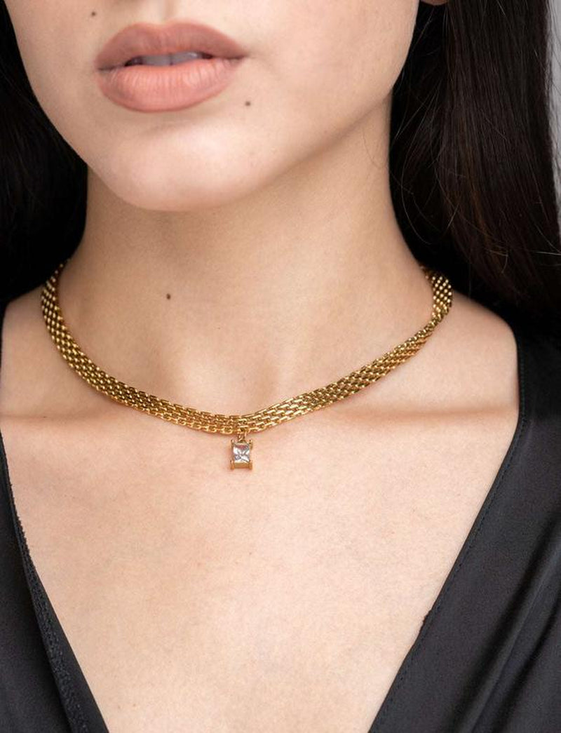 Minimalist Charlotte Necklace for Unisex with High-Quality Stainless Steel and Gold Plating